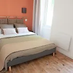 Immeuble De 3 Appartements Avec Cour Interieure