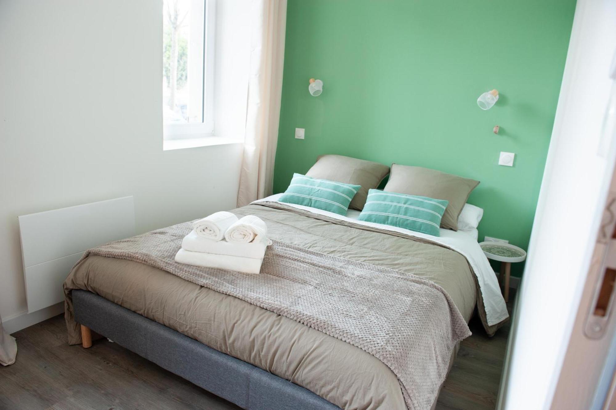 Immeuble De 3 Avec Cour Interieure Apartment *